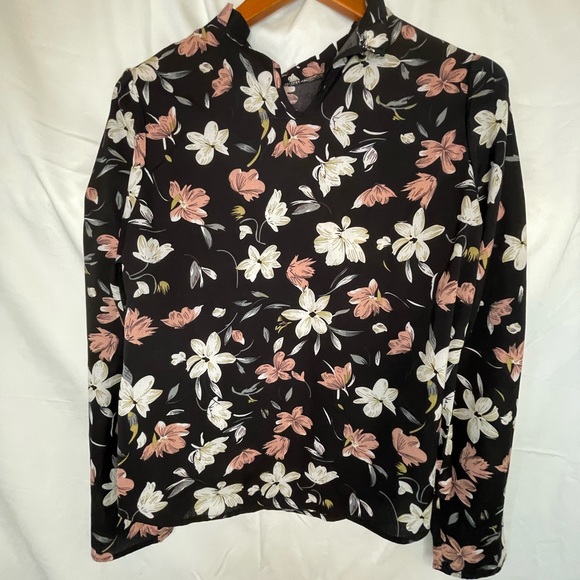 SHEIN Black and Rose Floral Long Sleeve Blouse - Picture 5 of 9